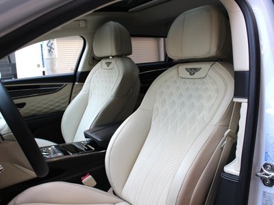 2020 Bentley FLYING SPUR 缩略图 26
