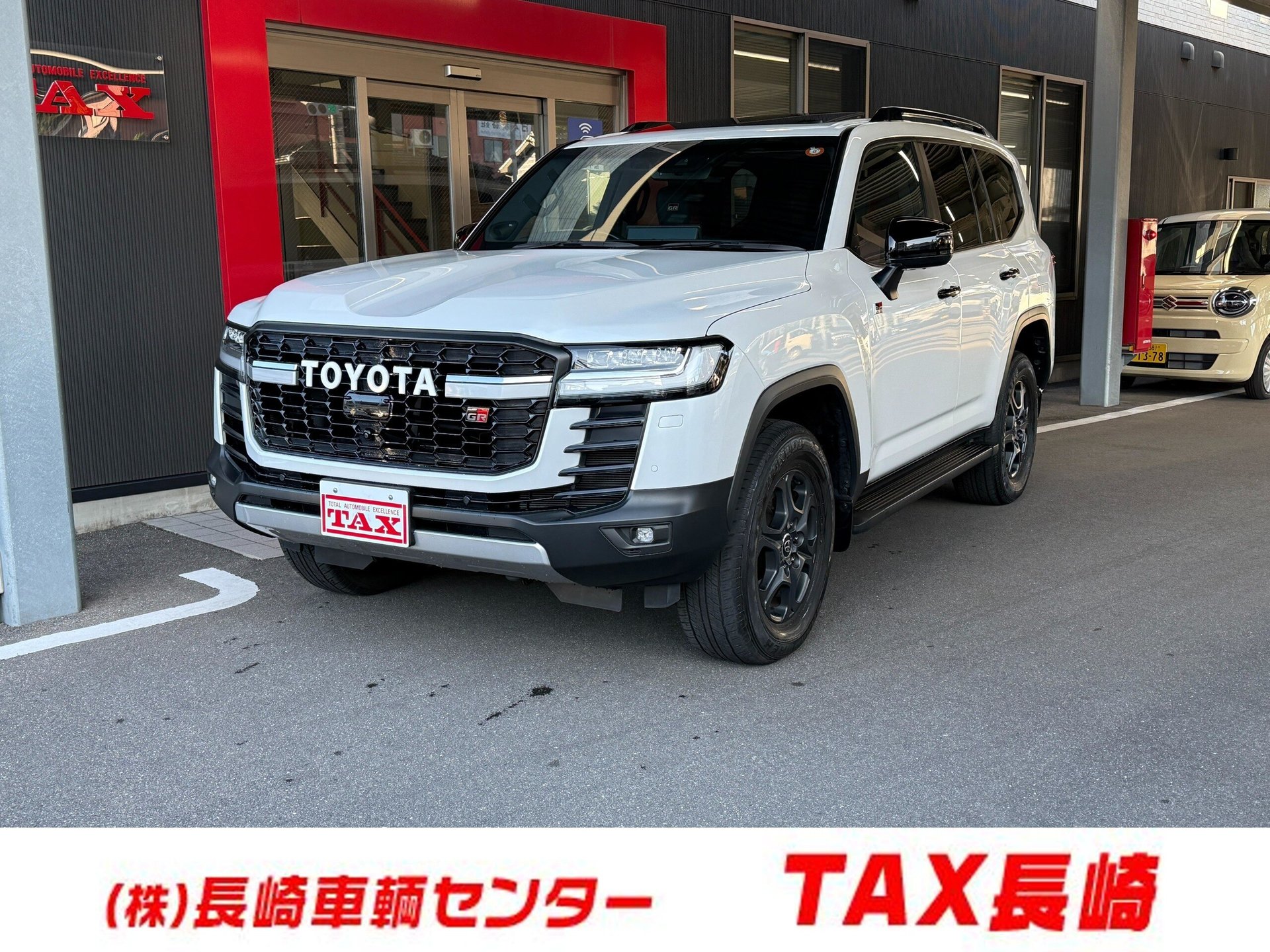 TOYOTA LAND CRUISER 300 - View 1