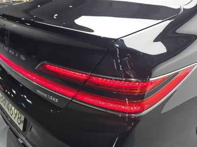 صورة 10 لـ 2019 Genesis G90