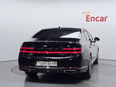 صورة 4 لـ 2019 Genesis G90