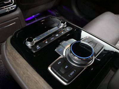 2019 Genesis G90 缩略图 27