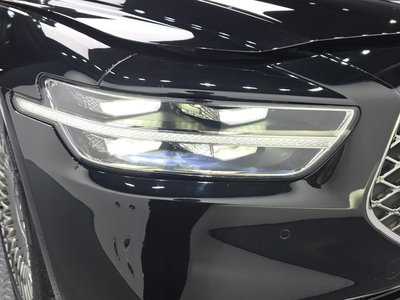 صورة 9 لـ 2019 Genesis G90
