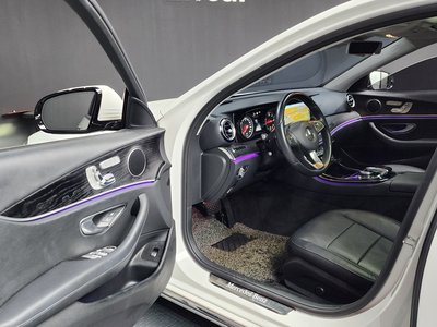 MERCEDES-BENZ E-CLASS - 10