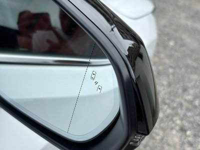 LEXUS RX - 8