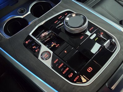 2025 BMW X5 — фото 9