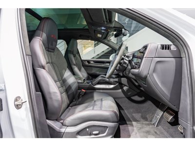 PORSCHE CAYENNE - 3