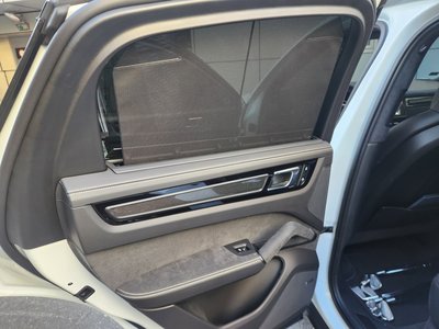 PORSCHE CAYENNE - 9