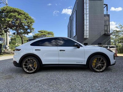 صورة مصغرة 18 لـ 2022 Porsche CAYENNE