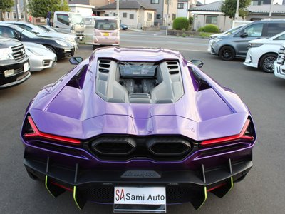 LAMBORGHINI REVUELTO - 8