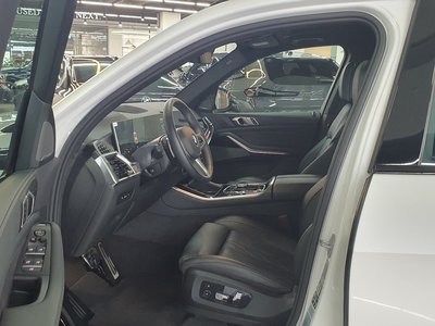 2025 BMW X5 缩略图 11