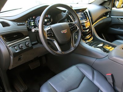 2020 Cadillac ESCALADE — миниатюра 26