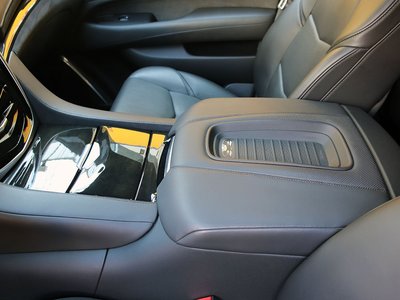 2020 Cadillac ESCALADE — миниатюра 43