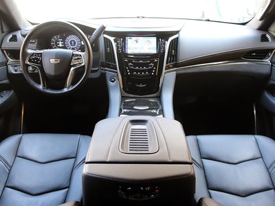 2020 Cadillac ESCALADE — миниатюра 35