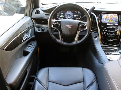 2020 Cadillac ESCALADE — миниатюра 44