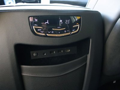 2020 Cadillac ESCALADE — миниатюра 52