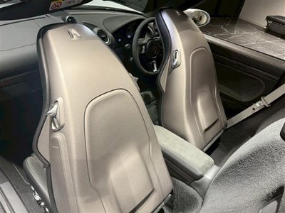 2025 Porsche 718 thumbnail 50