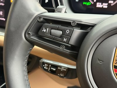 2024 Porsche CAYENNE — миниатюра 25