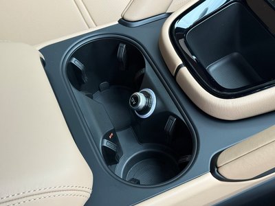 2024 Porsche CAYENNE — миниатюра 24