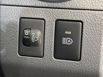 TOYOTA LAND CRUISER 70 - 6