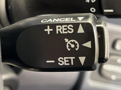 TOYOTA LAND CRUISER 70 - 5