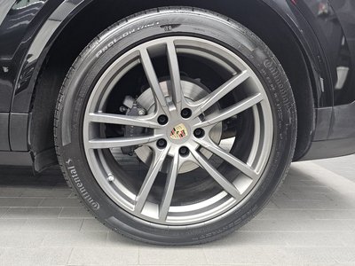 PORSCHE CAYENNE - 8