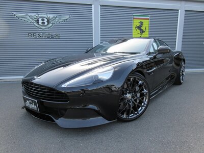 ASTON MARTIN VANQUISH