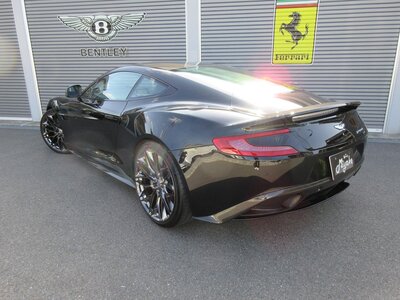 ASTON MARTIN VANQUISH - 4