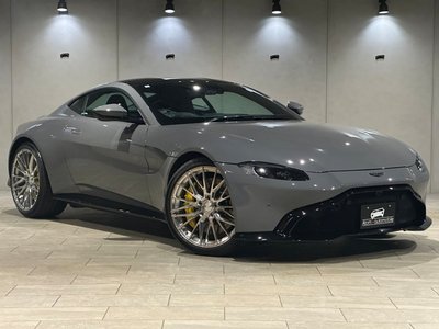 ASTON MARTIN VANTAGE - 8