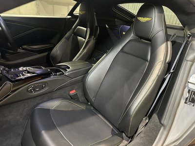 ASTON MARTIN VANTAGE - 4