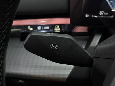 صورة مصغرة 27 لـ 2023 BMW 5 SERIES