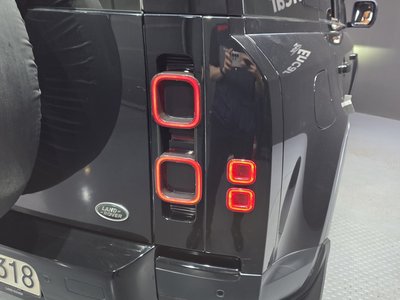 2022 LAND Rover DEFENDER photo 10