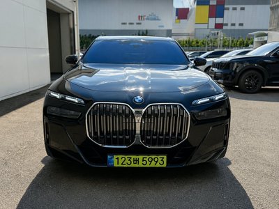 BMW 7 SERIES - 1