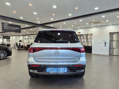 MERCEDES-BENZ EQB - 3