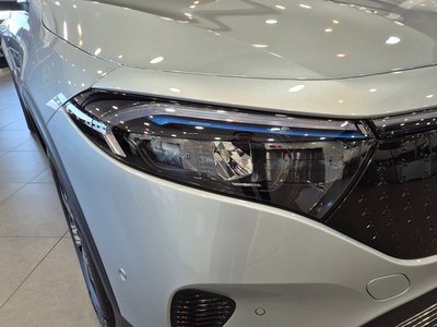 MERCEDES-BENZ EQB - 9