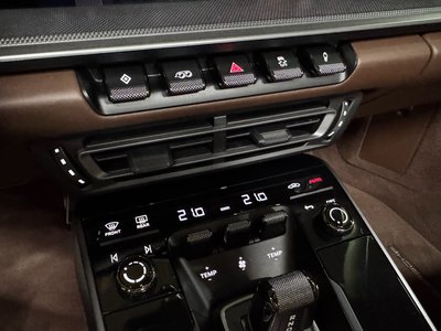صورة مصغرة 13 لـ 2024 Porsche 911