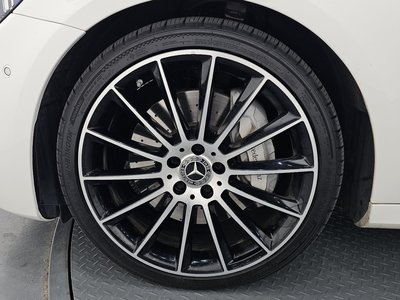 MERCEDES-BENZ E-CLASS - 6