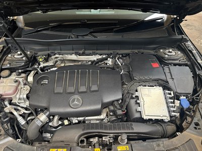 MERCEDES-BENZ GLB - 8