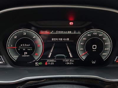 2022 AUDI Q3 — миниатюра 11