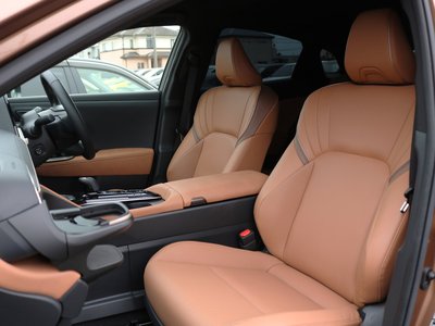 TOYOTA CROWN SPORT - 4