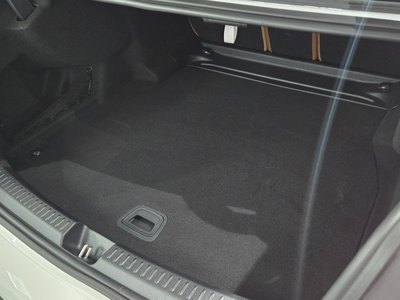 2025 Mercedes-BENZ E-CLASS 照片 10