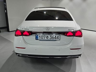 2025 Mercedes-BENZ E-CLASS 照片 4