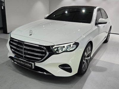 2025 Mercedes-BENZ E-CLASS 照片 1
