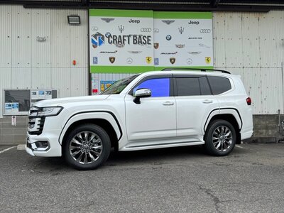 TOYOTA LAND CRUISER 300 - 2