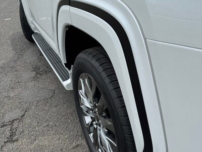 TOYOTA LAND CRUISER 300 - 9