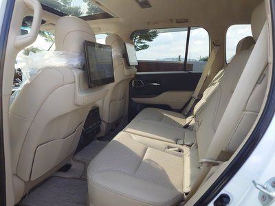 2025 Toyota LAND CRUISER 300 — миниатюра 22