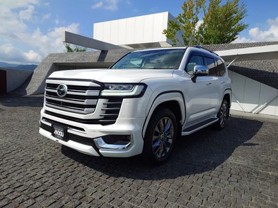 صورة 1 لـ 2025 Toyota LAND CRUISER 300