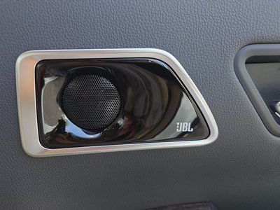 2025 Toyota LAND CRUISER 300 — миниатюра 25