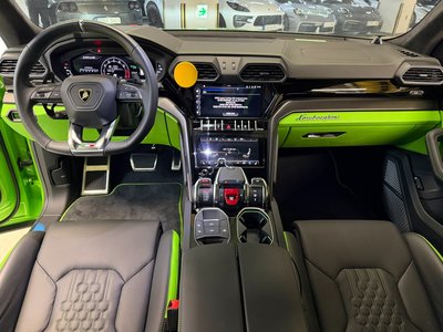 2023 Lamborghini URUS — фото 9