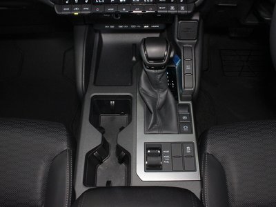 2025 Toyota LAND CRUISER 250 — миниатюра 43