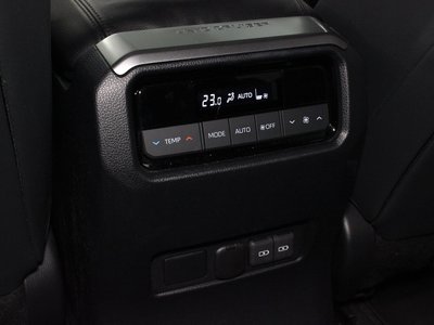 2025 Toyota LAND CRUISER 250 — миниатюра 47